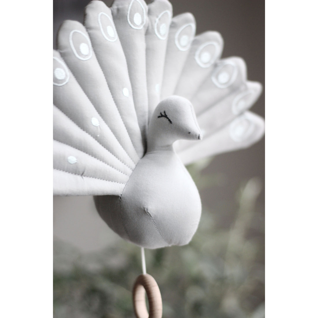 cam-cam-copenhagen-music-mobile-peacock-rose- (15)