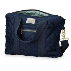 cam-cam-copenhagen-nursing-bag-navy- (1)