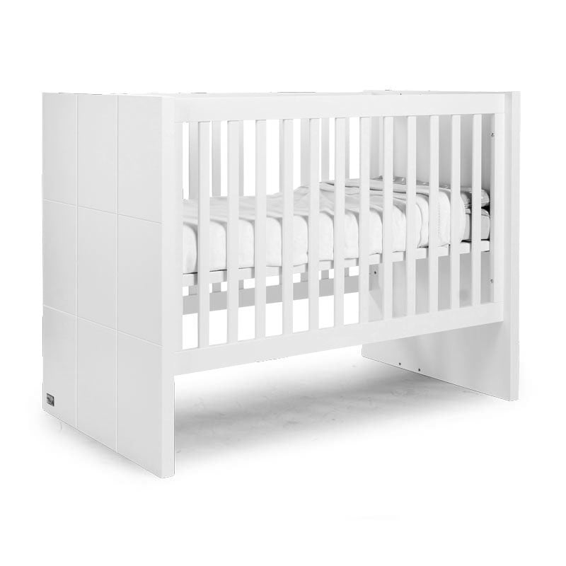 childhome-quadro-white-cot-with-slats-&-rails- (1)