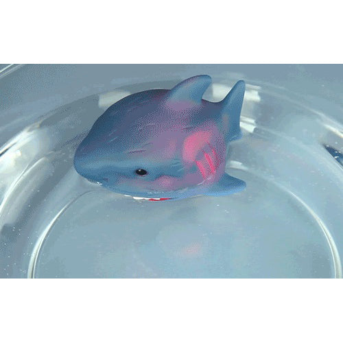 depesche-dino-world-bath-shark-with-light-underwater- (7)