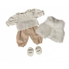 egmont-toys-white-sand-clothes-1