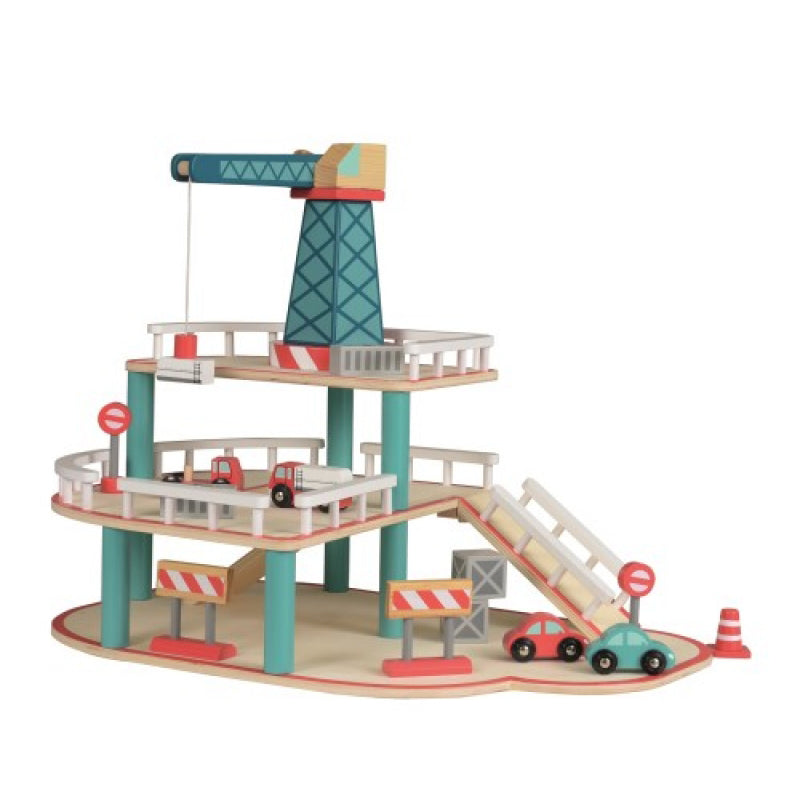 egmont-toys-wooden-garage-with-crane-1