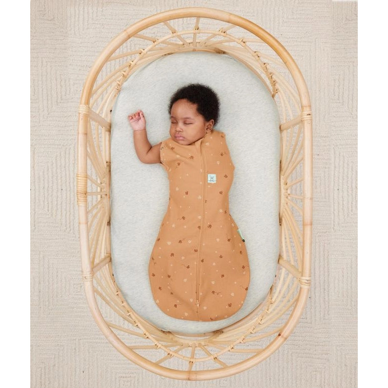 ergopouch-cocoon-swaddle-bag-1-0-tog-honeybees-ergo-zepco-1-0t00-03mhb22