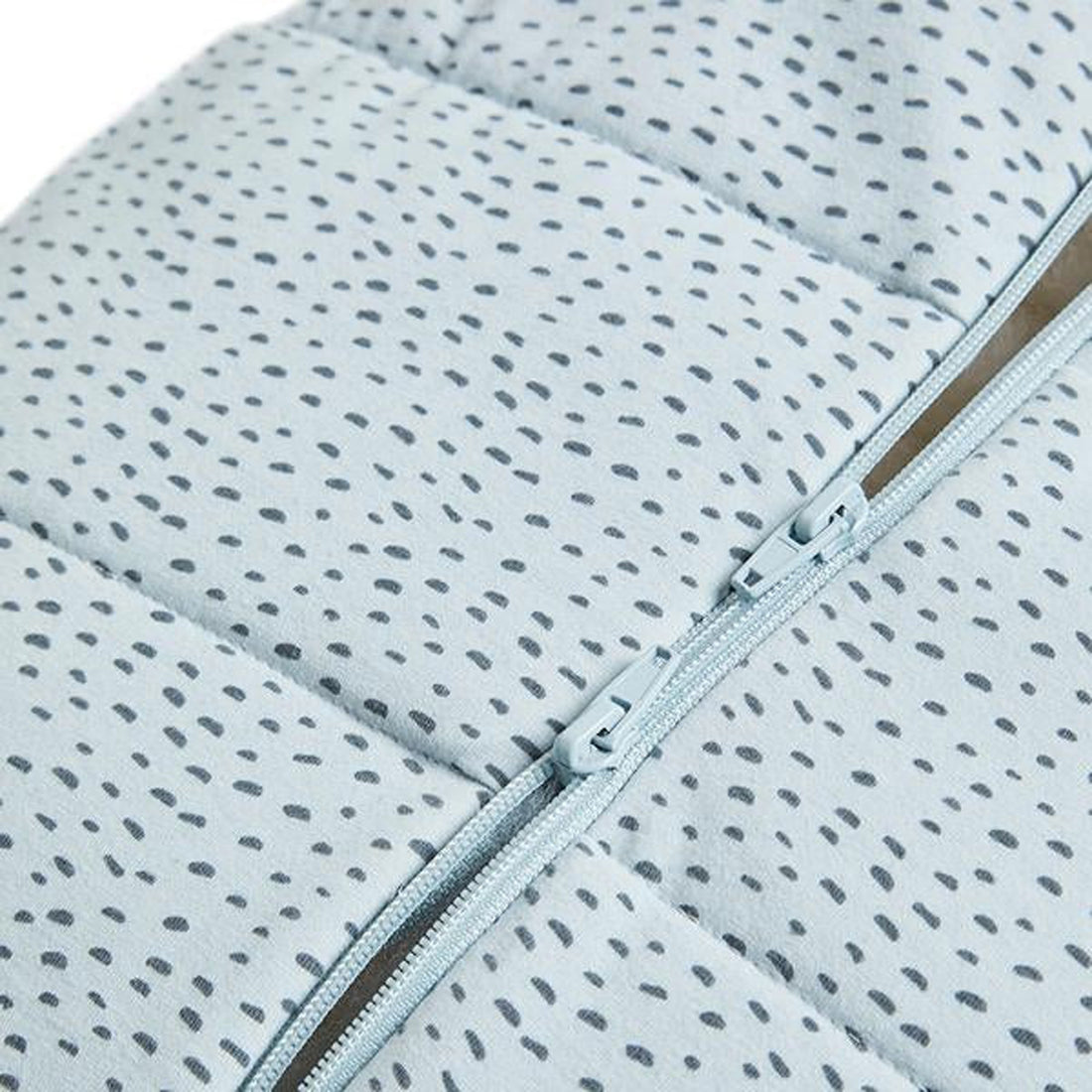 ergopouch-cocoon-swaddle-bag-2-5-tog-pebble-ergo-zepco-2-5t00-03mpe19- (3)