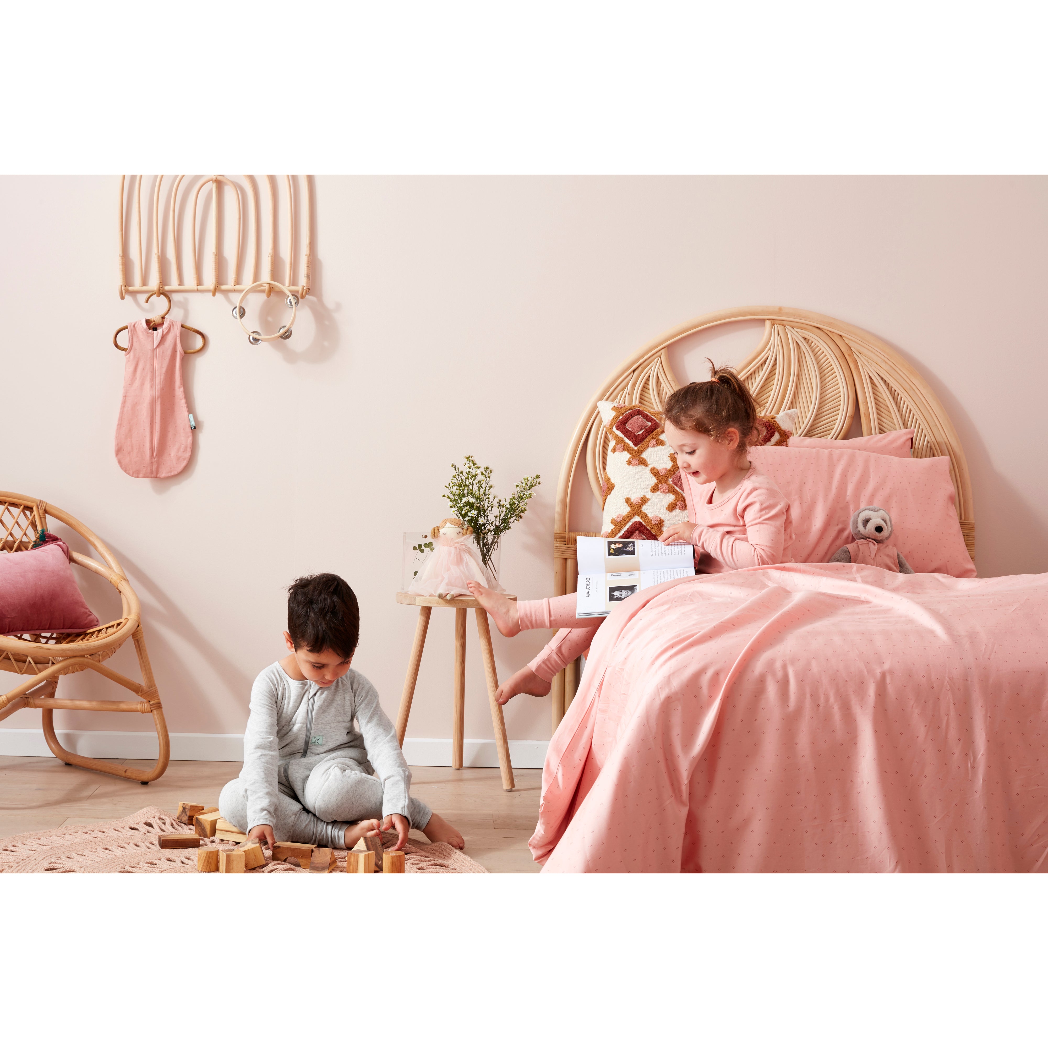 ergopouch-long-sleeve-pyjamas-1-0-tog-berries-ergo-zeppj-1-0t02yearbe20- (11)