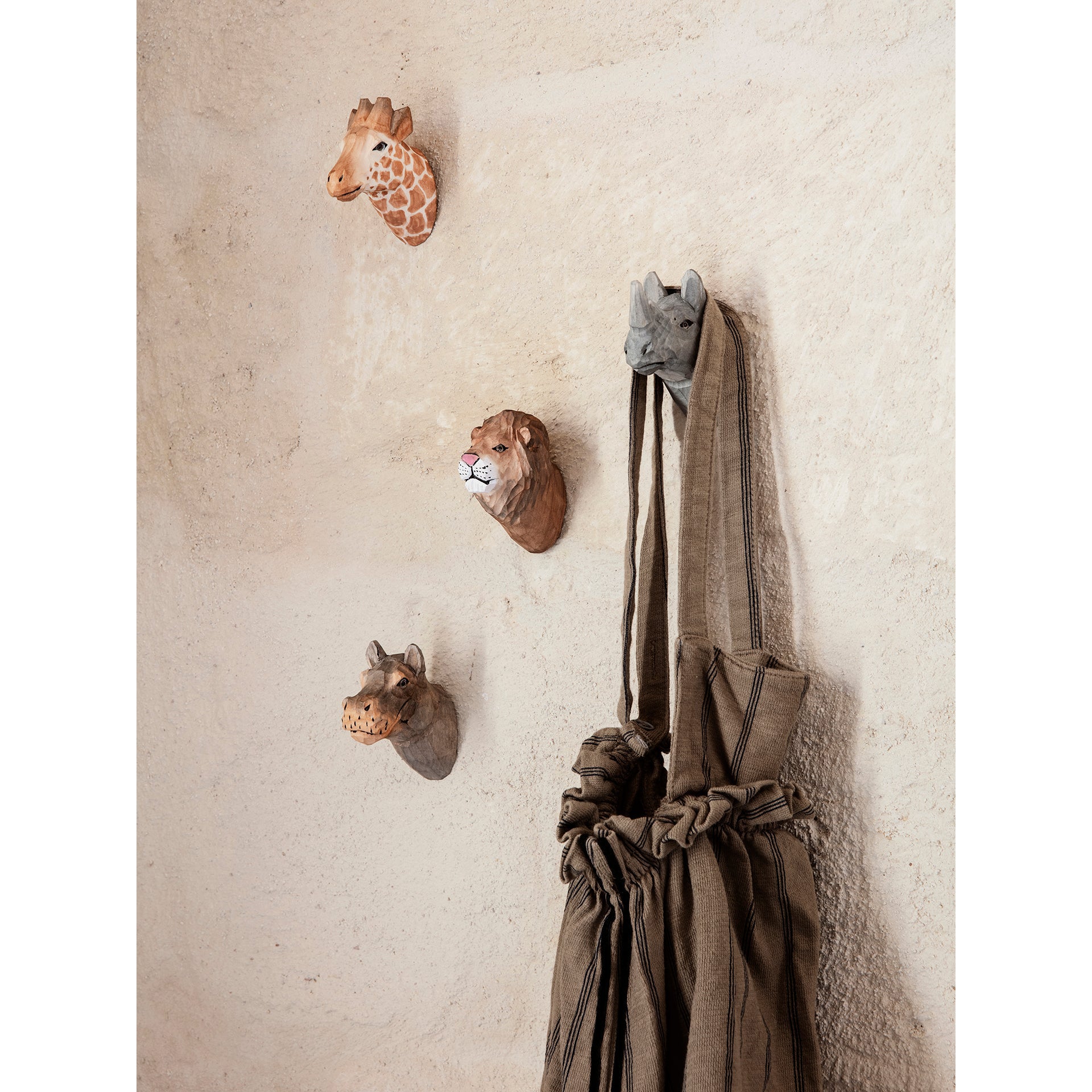 ferm-living-animal-hand-carved-hook-hippo-ferm-1100102802- (3)