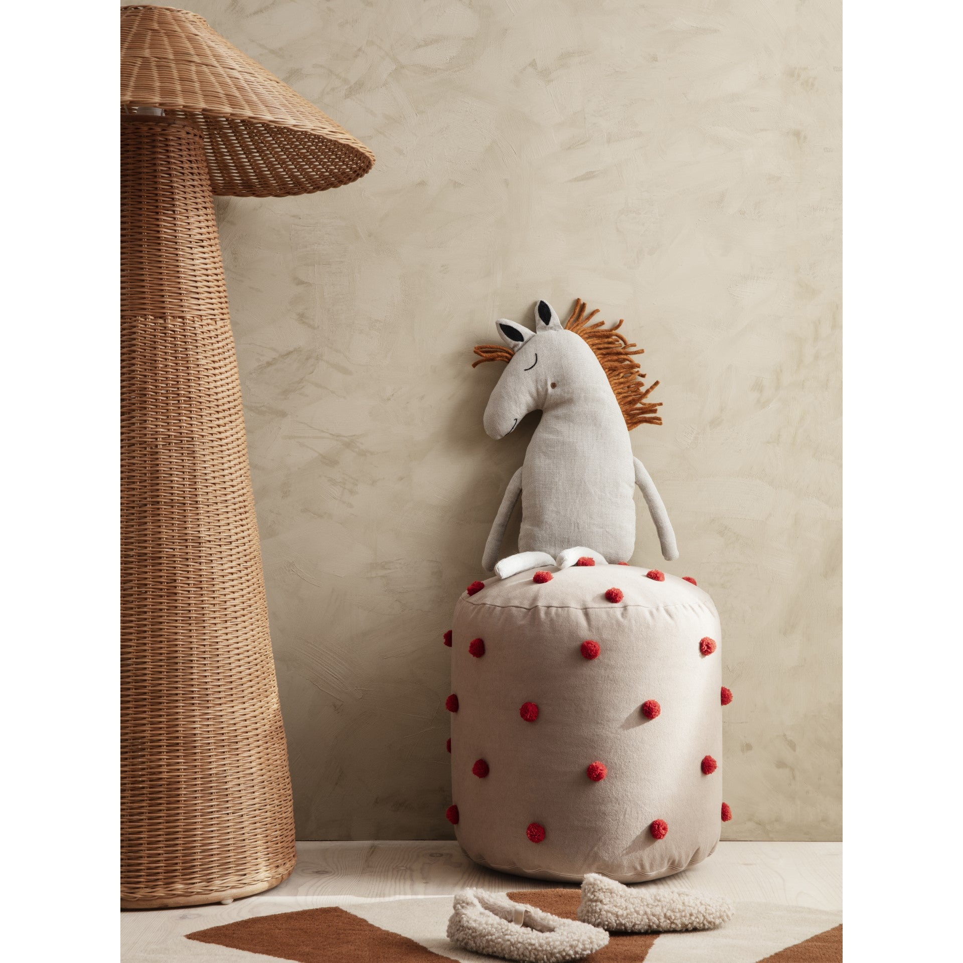 ferm-living-safari-cushion-horse-natural-ferm-100529206- (4)