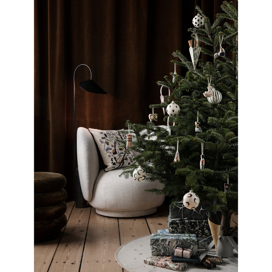 ferm-living-star-christmas-tree-blanket-sand-black-ferm-1005152761- (3)