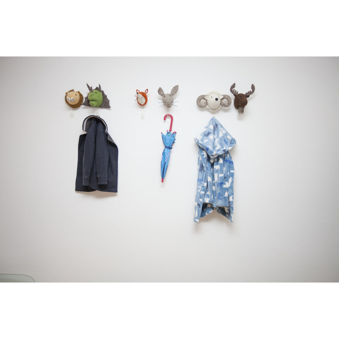 fiona-walker-england-big-single-head-hook-lion- (5)