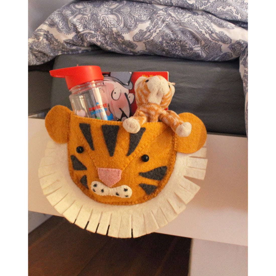 fiona-walker-england-mask-head-bedtime-pouch-tiger- (1)