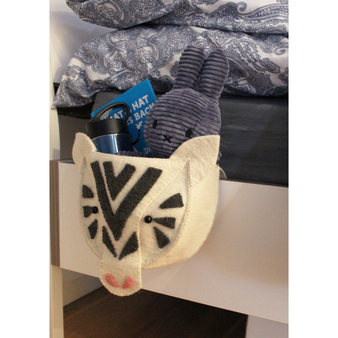 fiona-walker-england-mask-head-bedtime-pouch-zebra- (1)