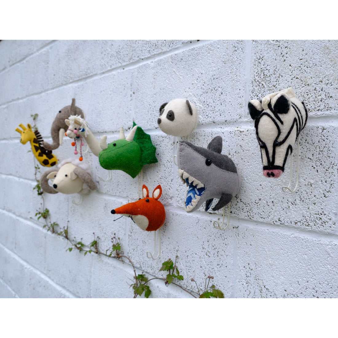 Fiona Walker England Panda Hook – Petit Bazaar