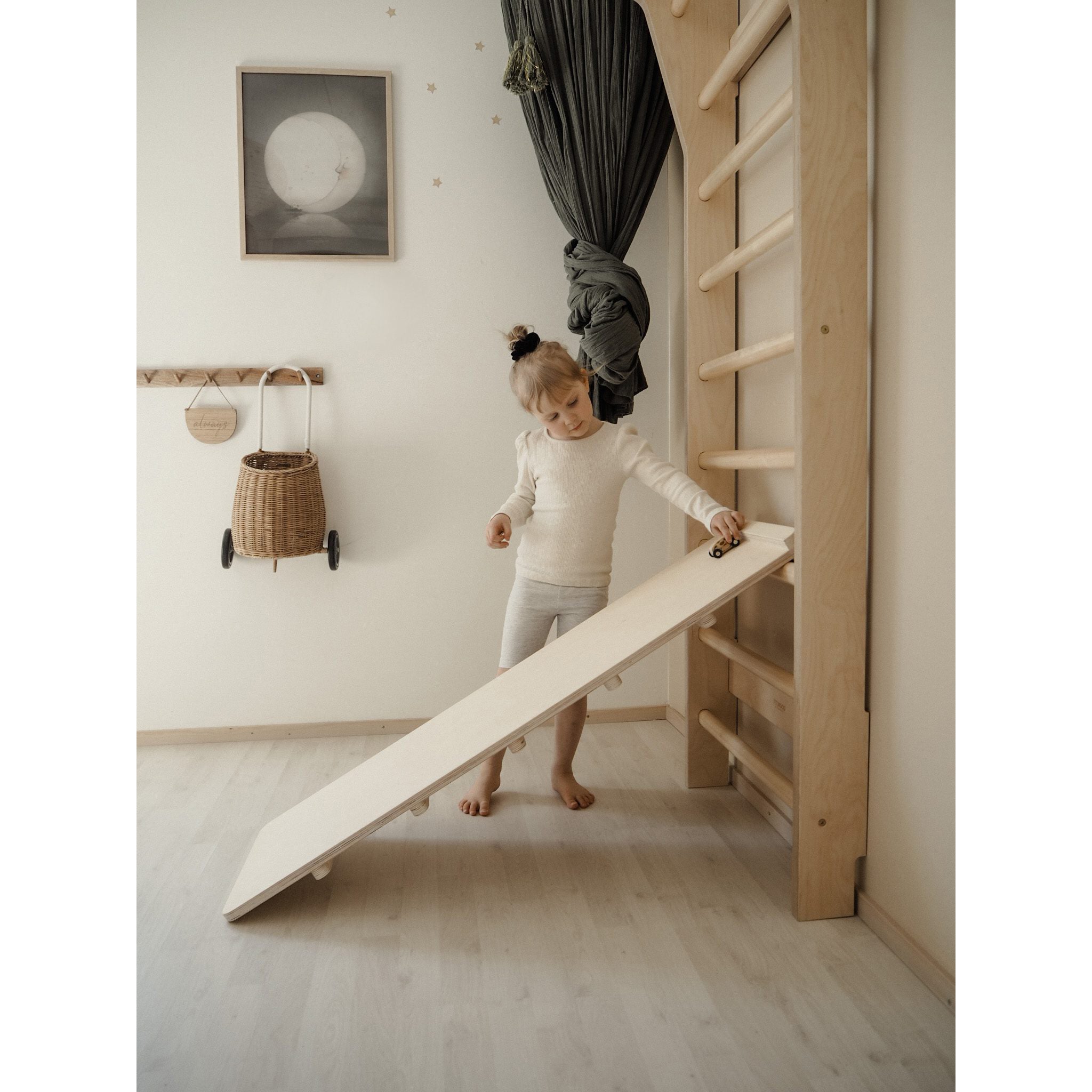 fitwood-upplyft-mini-wall-bars-white-&-birch-fitw-6430061241144- (3)