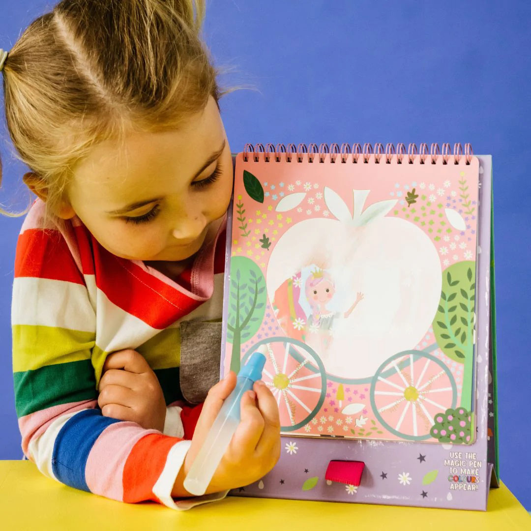 floss-&-rock-magic-colour-changing-watercard-easel-and-pen-fairy-tale-flor-45p6496- (6)