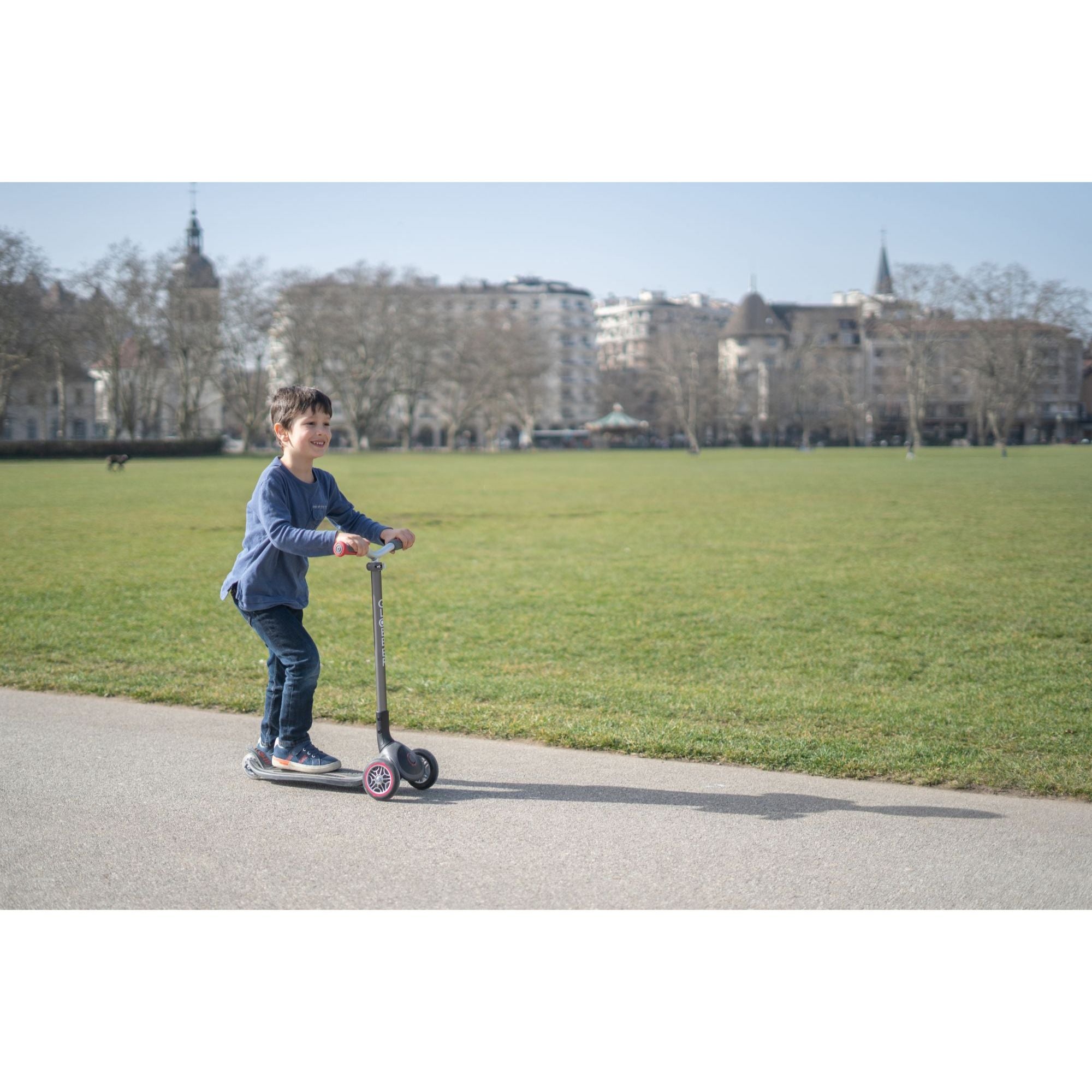 Globber Master Lights Scooter - Navy Blue (4y - 14y)