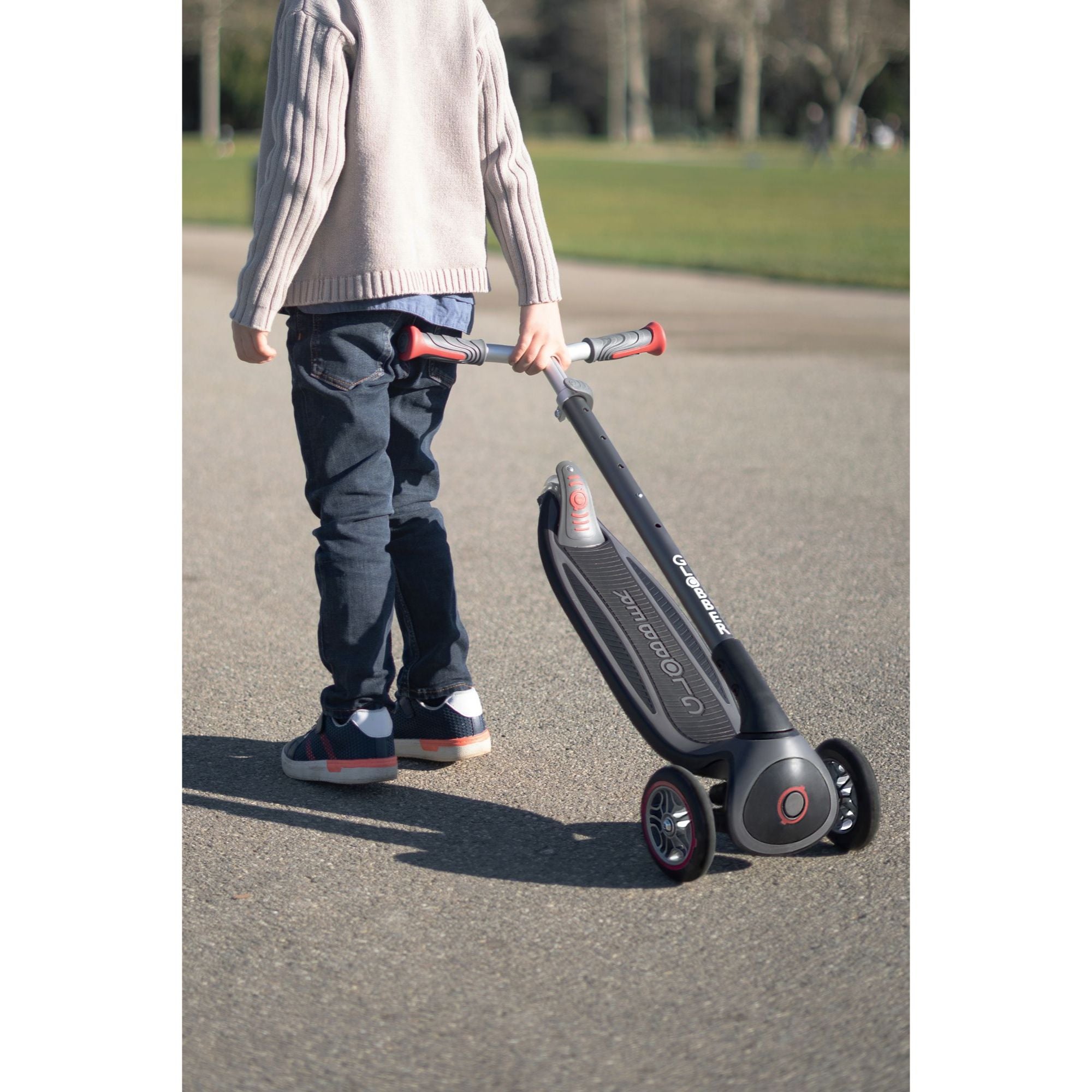 Globber Master Lights Scooter - Navy Blue (4y - 14y)