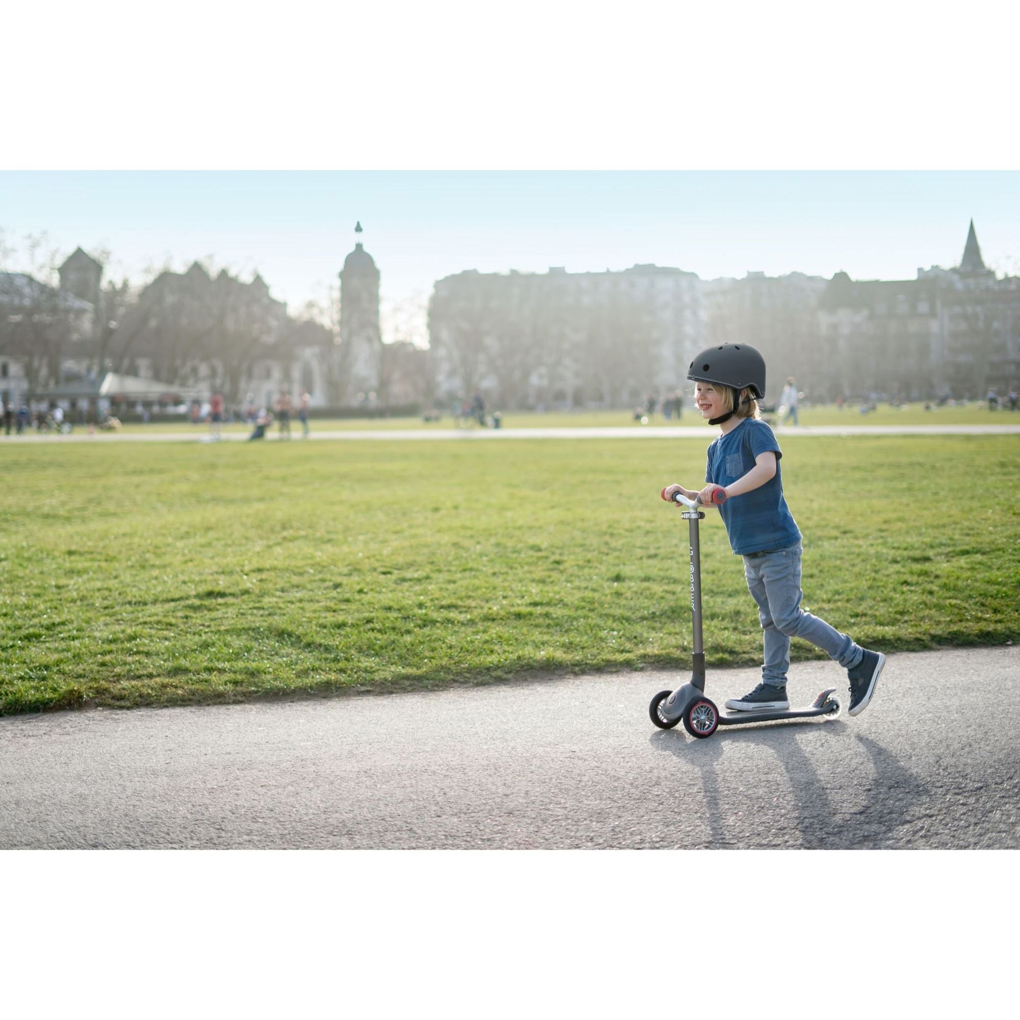 Globber Master Lights Foldable Scooter - Navy Blue (4 - 14Y)