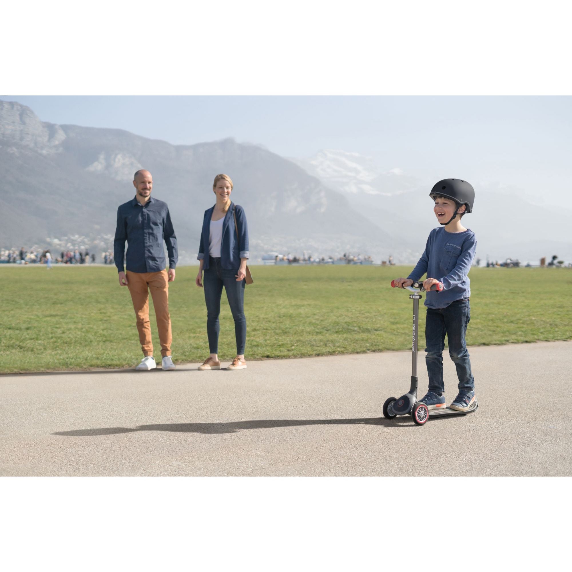 Globber Master Lights Foldable Scooter - Navy Blue (4 - 14Y)