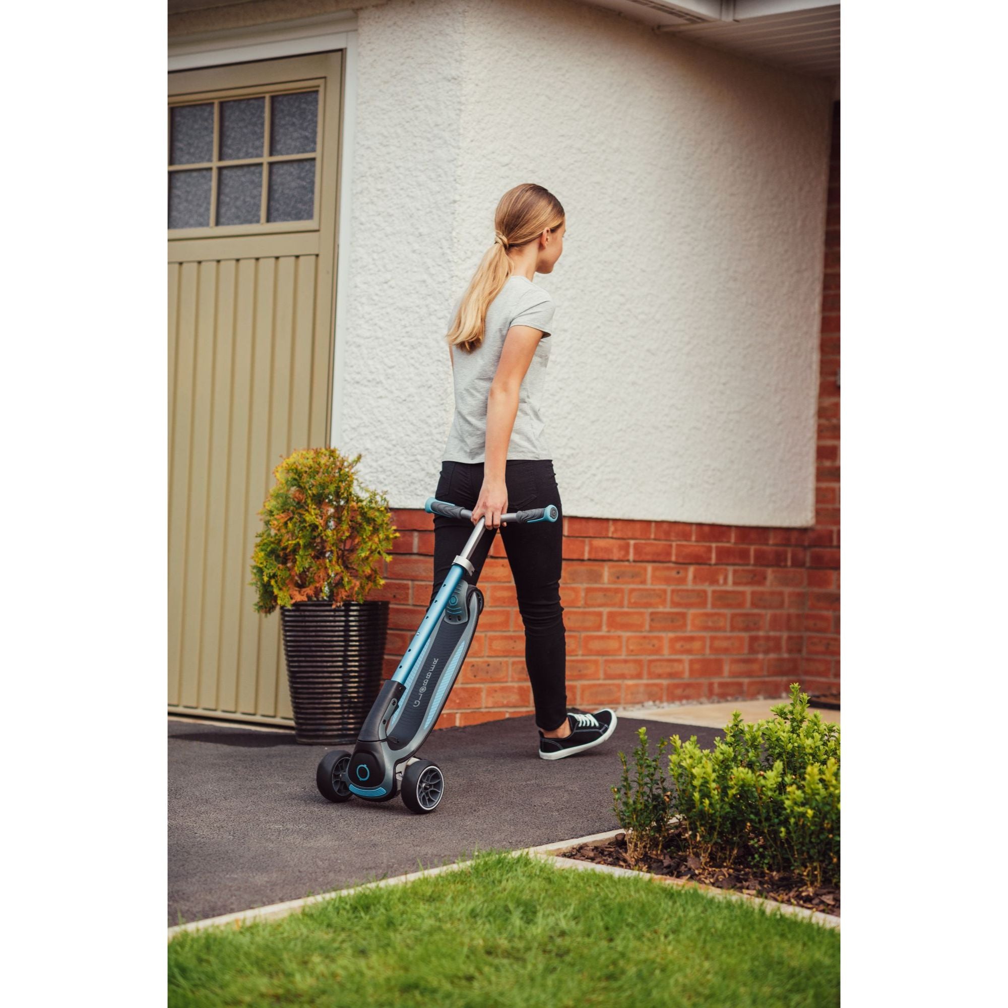Globber Ultimum Lights Foldable Scooter - Black / Charcoal Grey (5Y+)