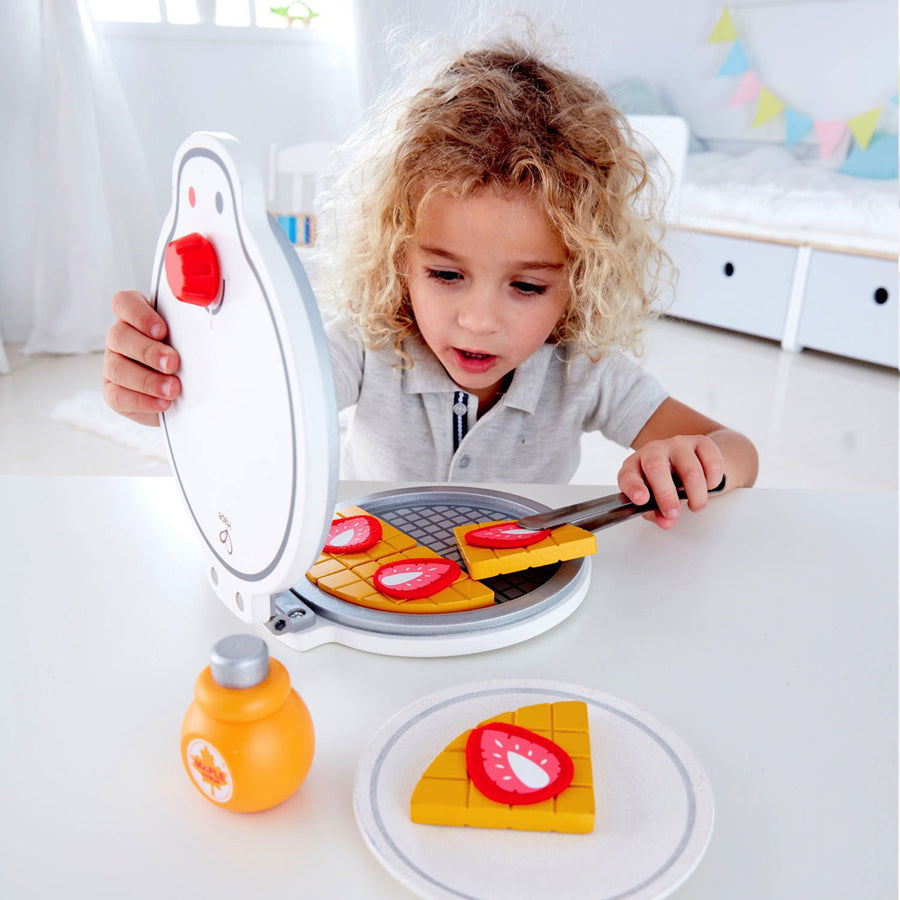hape-my-first-waffle-maker- (7)