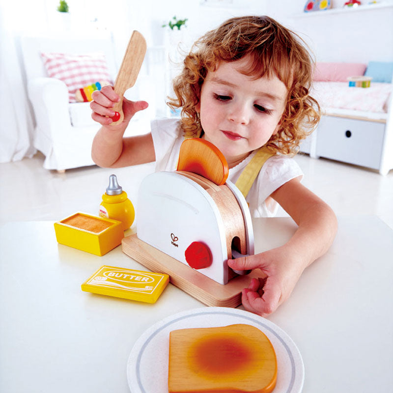 hape-pop-up-toaster-set- (5)