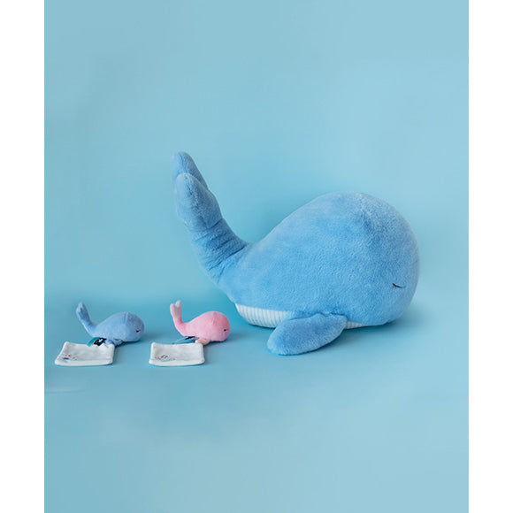 histoire-dours-whale-with-blanket-blue-hdo-dc3650- (3)