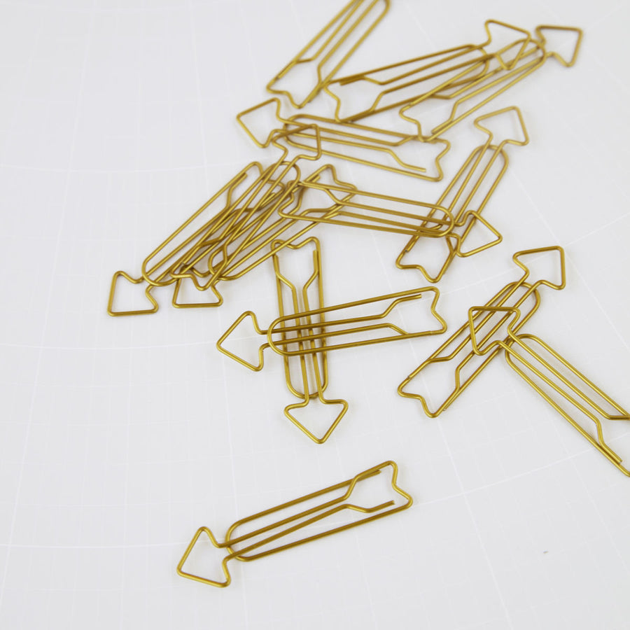 house-doctor-clips-arrow-brass-finish- (3)