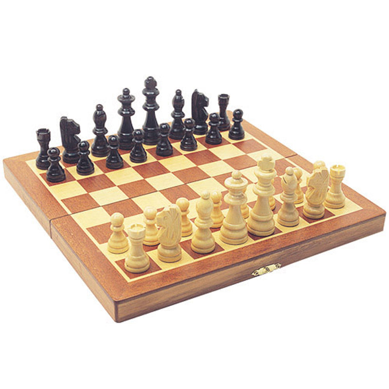 house-of-marbles-standard-chess-set-01