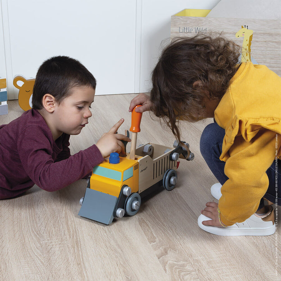janod-brico-kids-diy-construction-truck- (9)