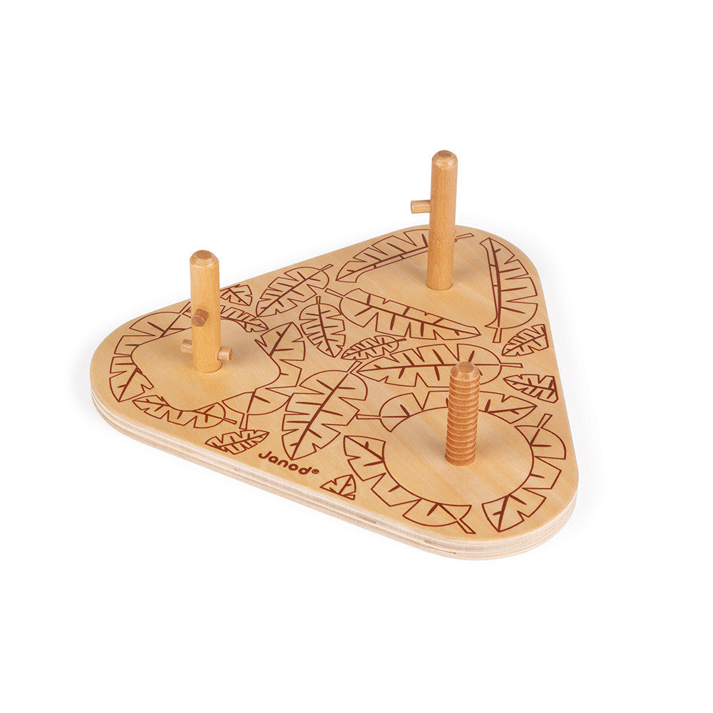 janod-i-am-learning-how-to-use-a-screw-africa- (4)