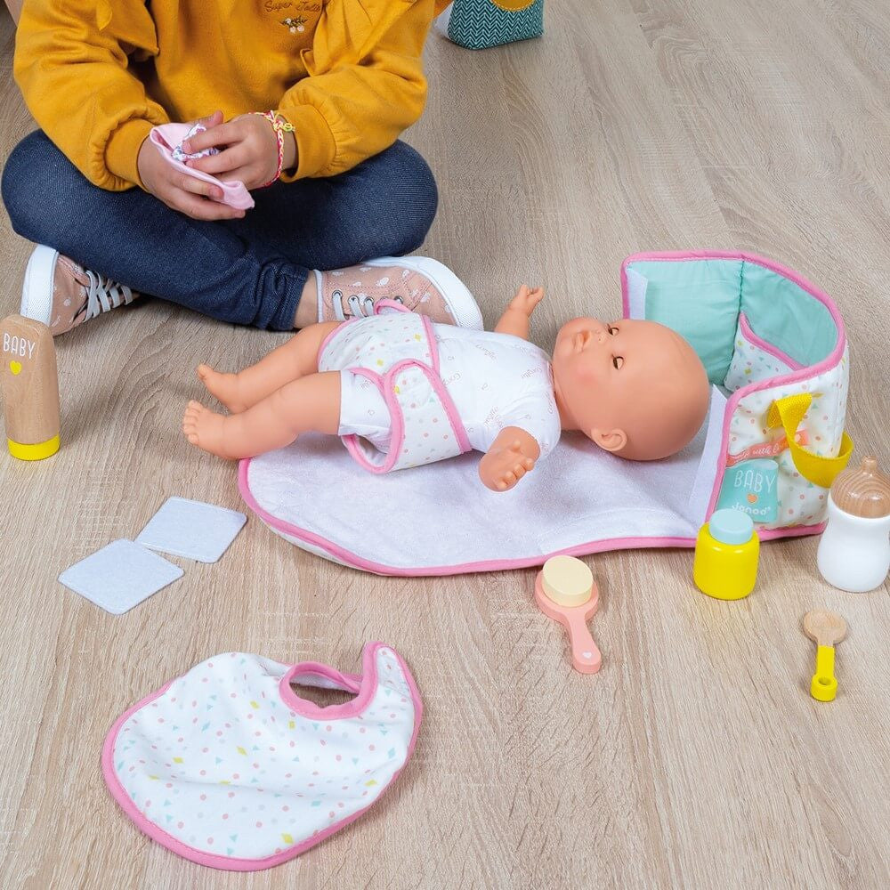 janod-nursery-and-change-set- (12)