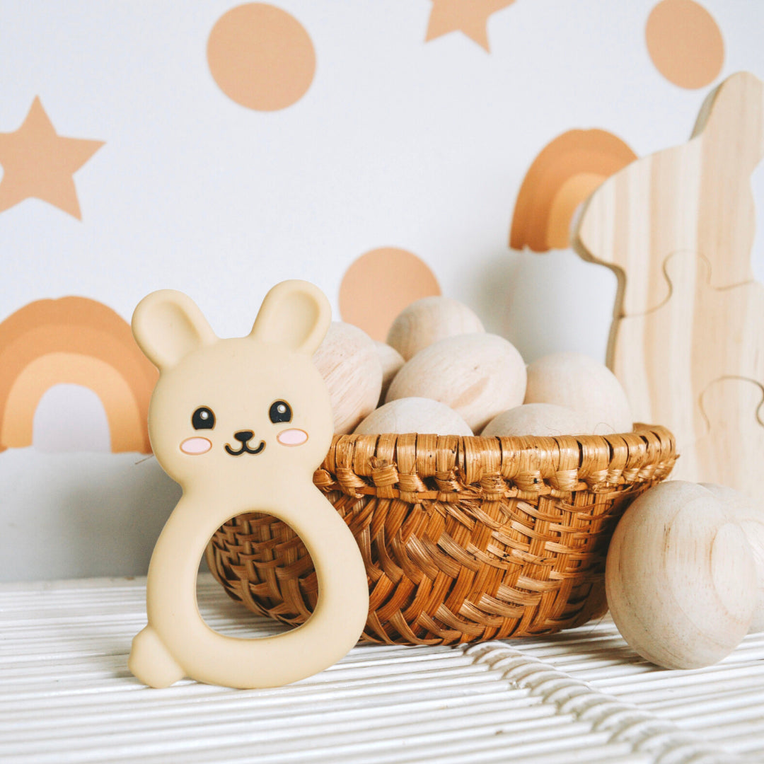 jellystone-designs-bunny-teether-tan- (2)