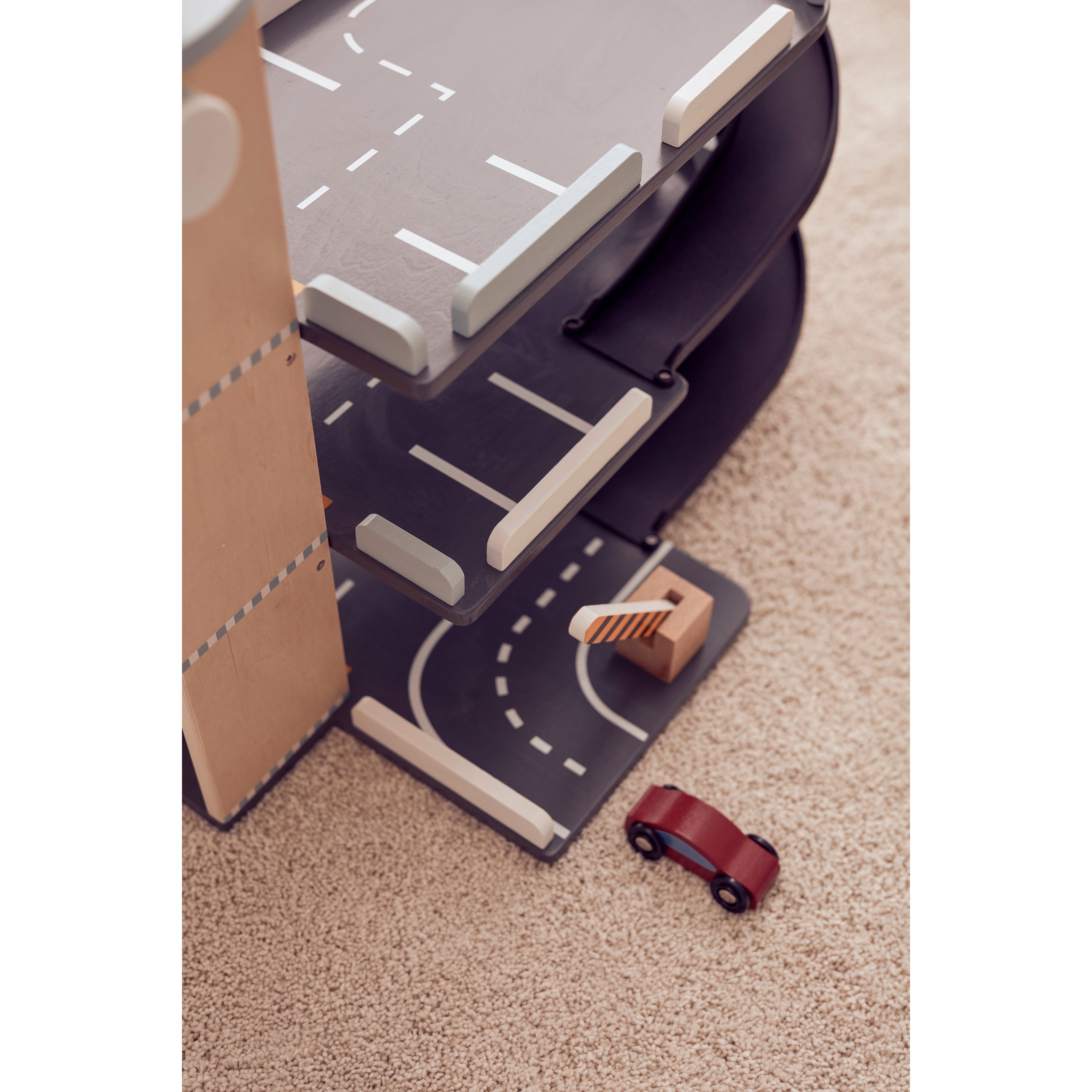 kids-concept-car-park-aiden-wooden-garage-play-set-kidc-1000308- (8)