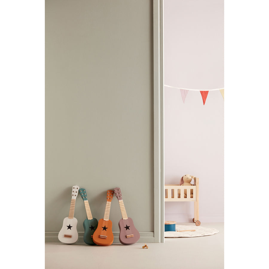kids-concept-guitar-white-kidc-1000146- (3)