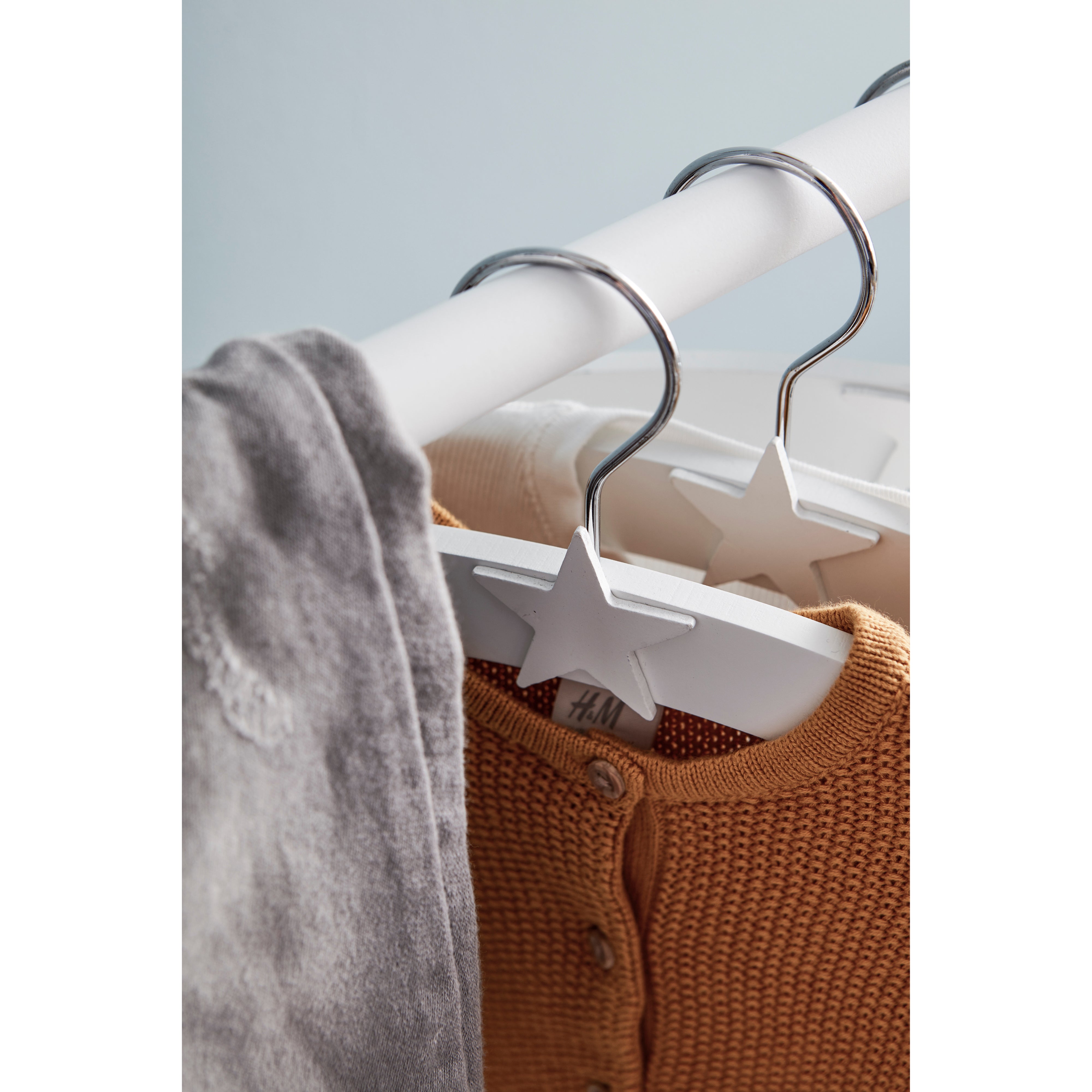 kids-concept-hanger-white-star-30x16-5cm (2)