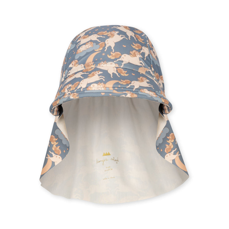 konges-slojd-manuca-sun-hat-unicorn-blue-kong-ss23ks4699-ub-12-18m