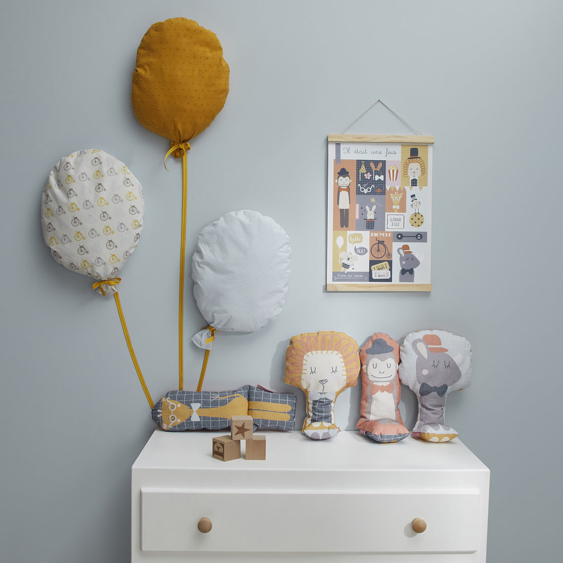 little-crevette-cushion-lion-rhino-lucien- (4)