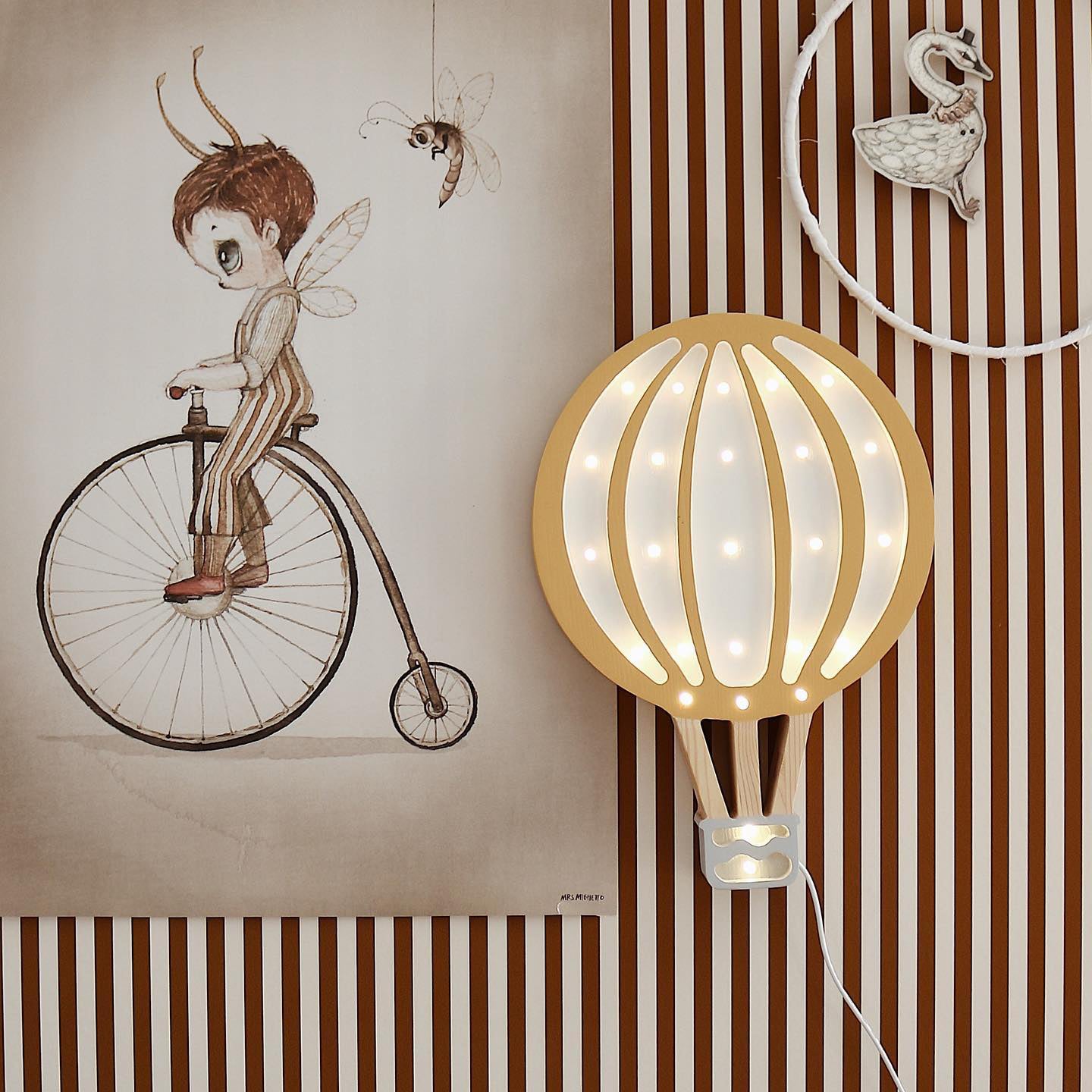 little-lights-hot-air-ballon-lamp-mustard-litl-ll027-398- (1)