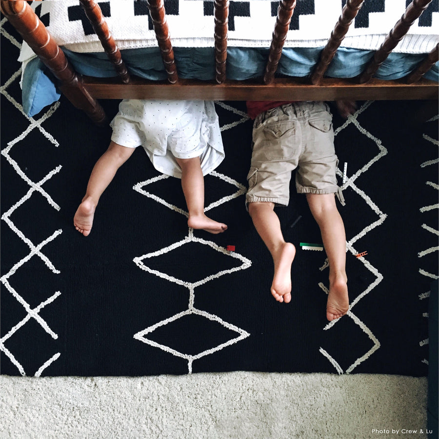 lorena-canals-black-&-white-bereber-black-machine-washable-rug- (9)