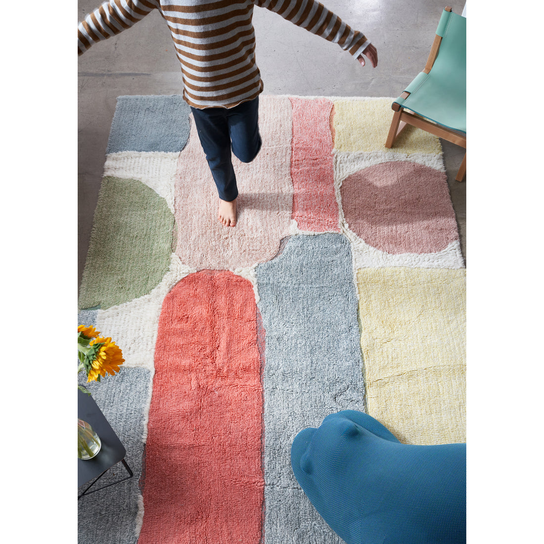 lorena-canals-donna-wilson-abstract-machine-washable-woolable-rug- (18)