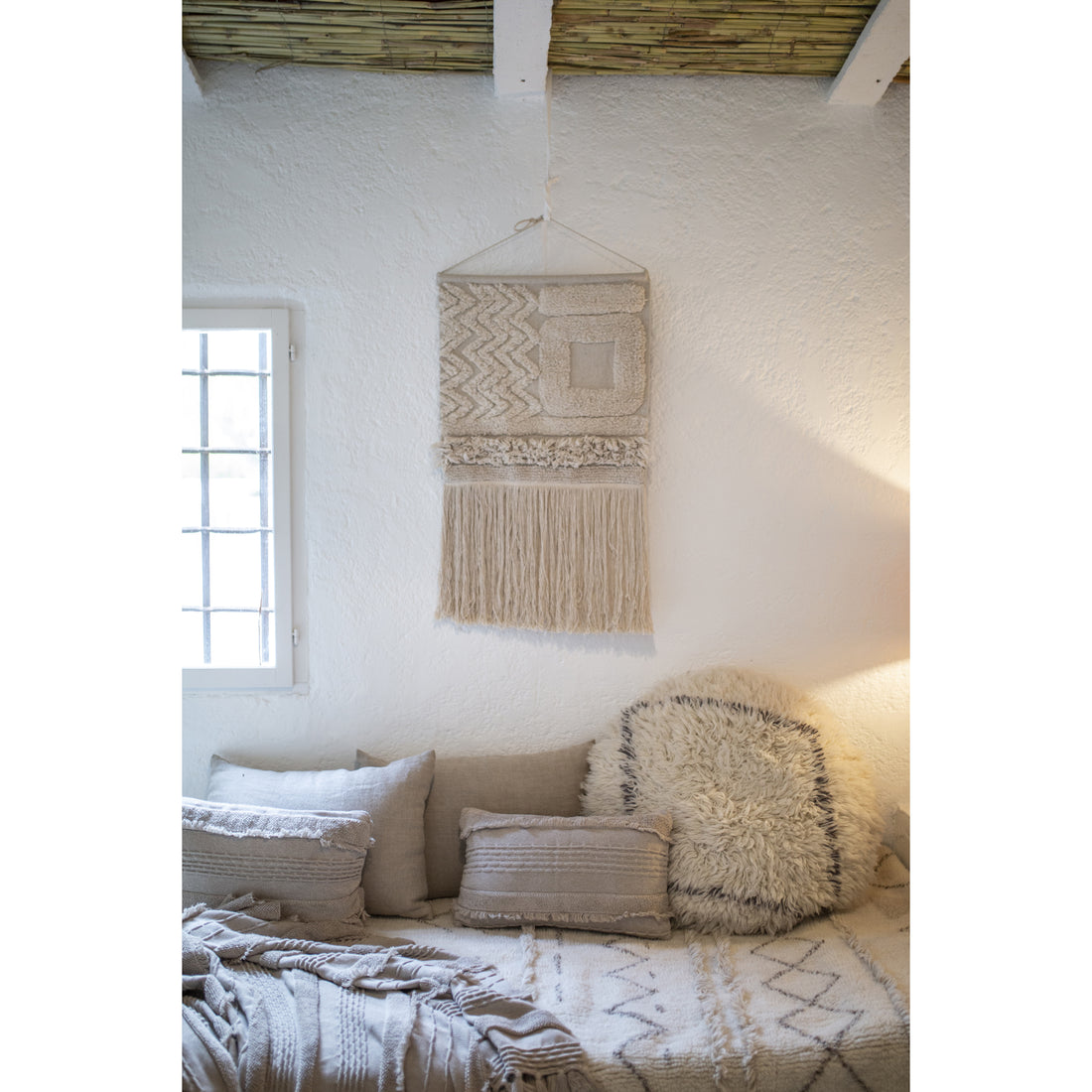 lorena-canals-free-your-soul-berber-soul-machine-washable-woolable-pouffe- (9)