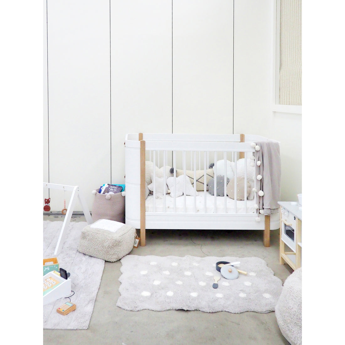lorena-canals-mini-ones-mini-biscuit-pearl-grey-machine-washable-rug- (8)