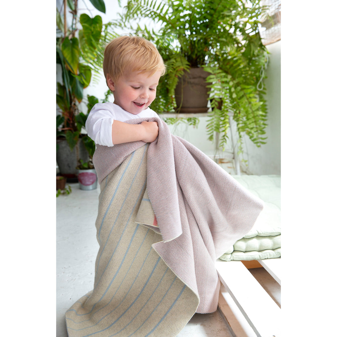 lorena-canals-notebook-knitted-baby-blanket- (8)