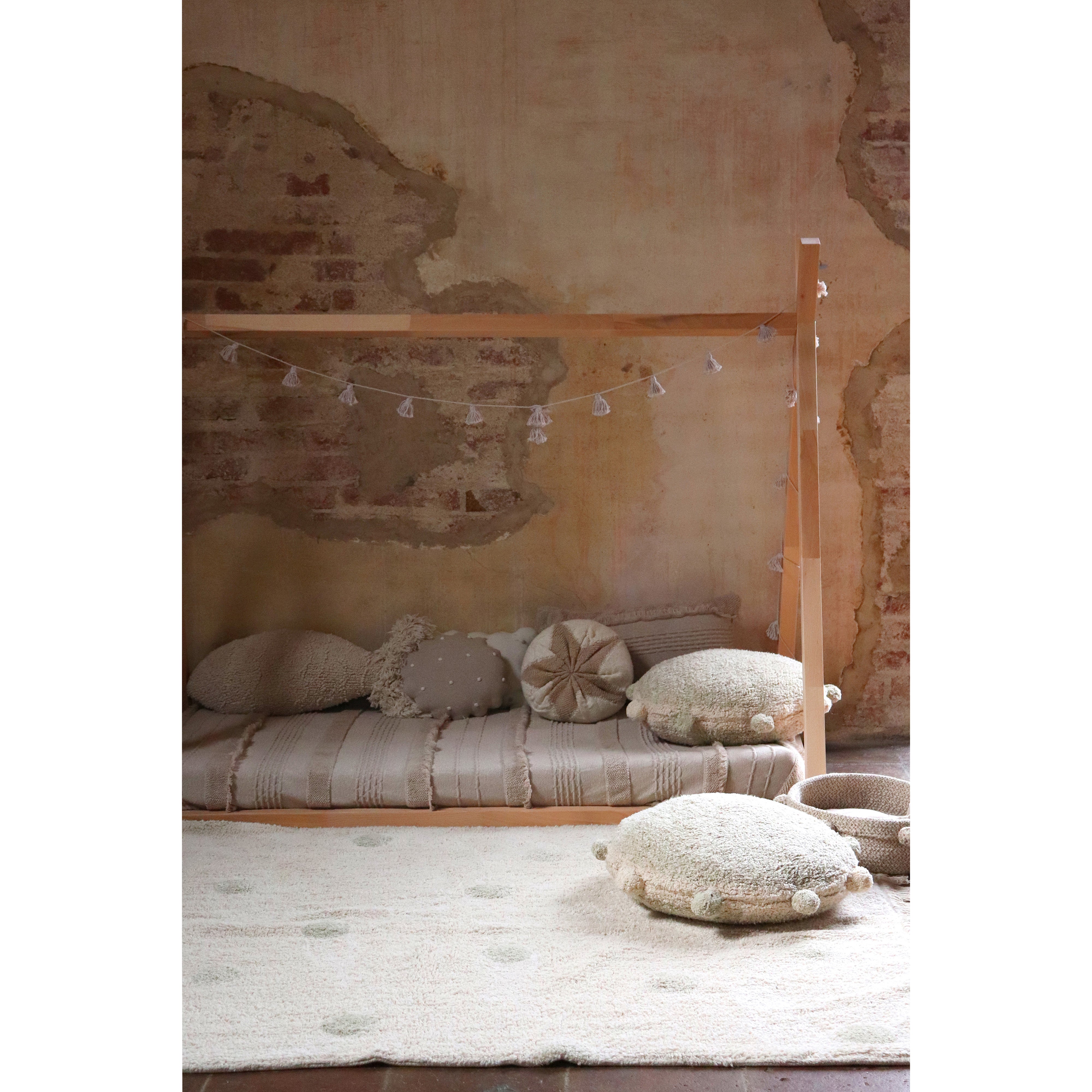 lorena-canals-re-edition-bubbly-olive-machine-washable-floor-cushion- (13)