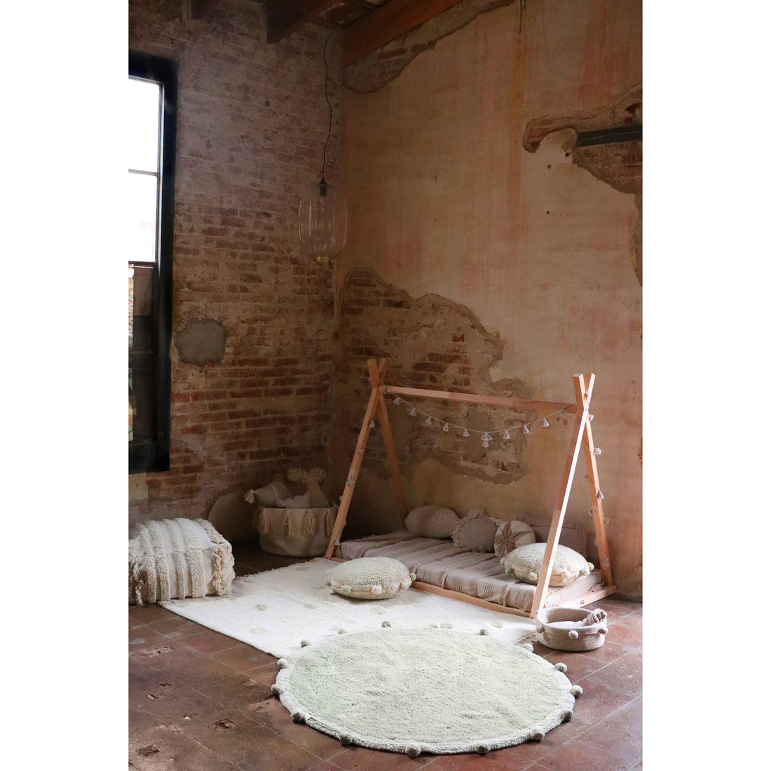 lorena-canals-re-edition-polka-dots-hippy-dots-natural-olive-machine-washable-rug- (9)