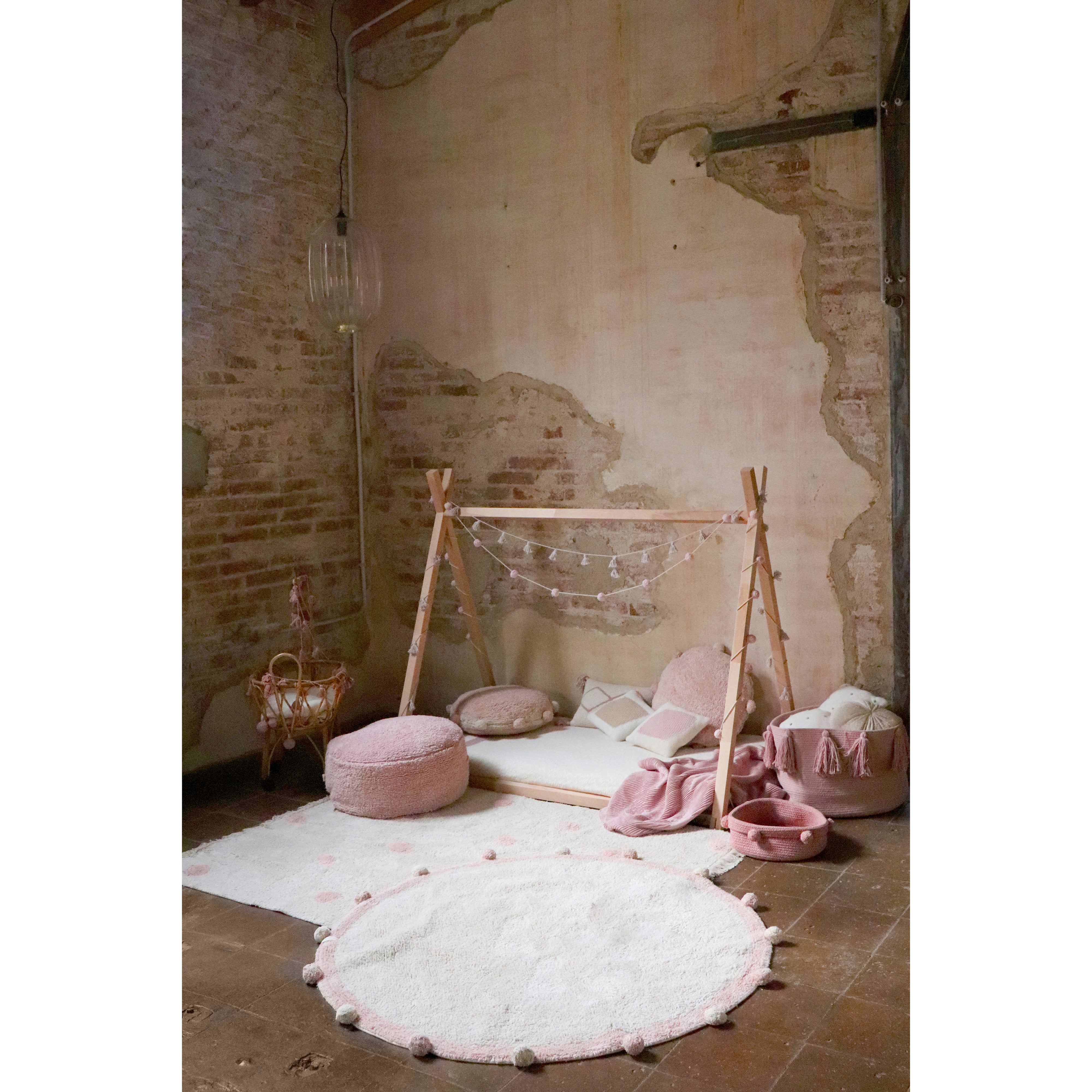 lorena-canals-re-edition-polka-dots-hippy-dots-natural-vintage-nude-machine-washable-rug- (10)