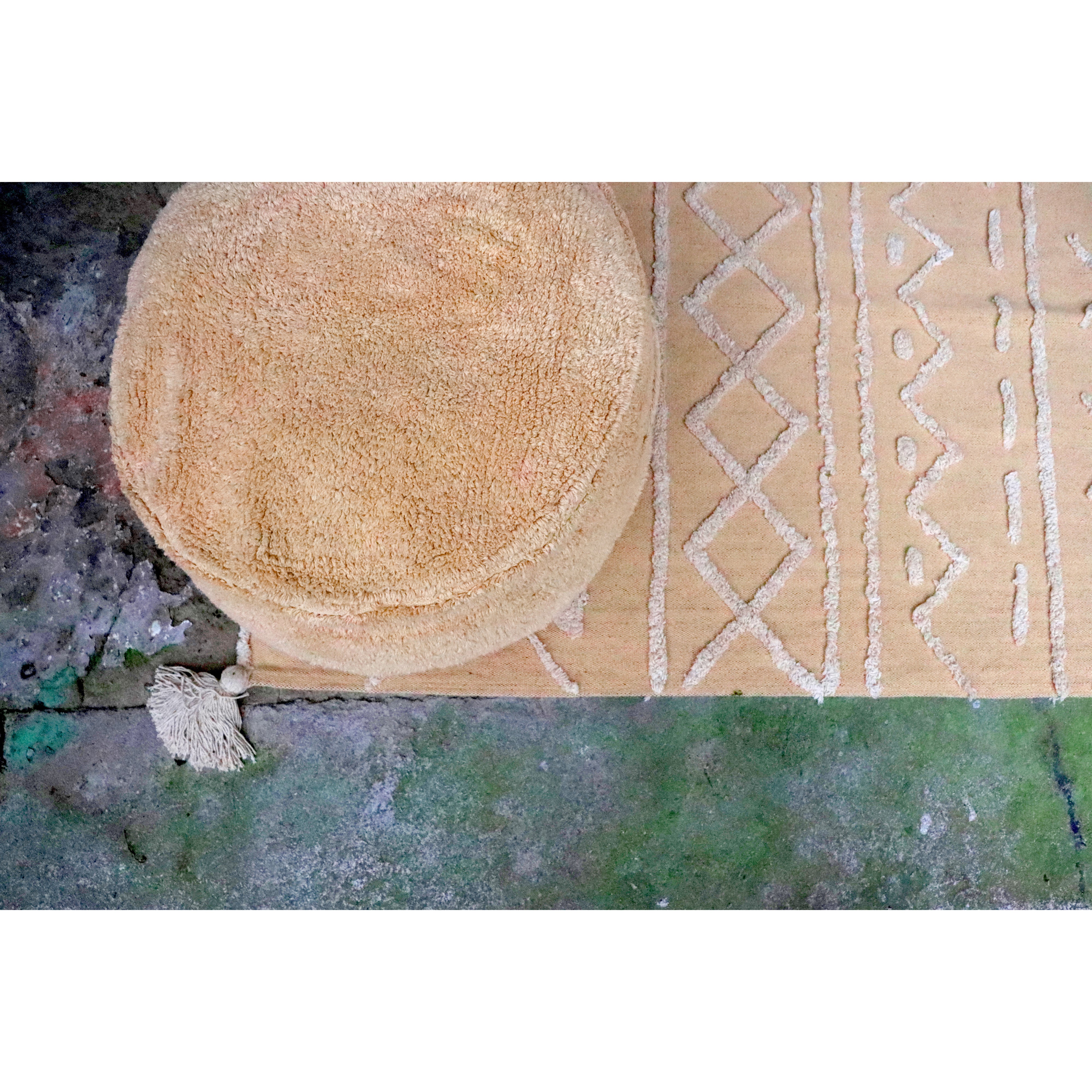 lorena-canals-re-edition-pyjama-party-chill-honey-machine-washable-pouffe- (3)