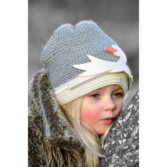 lullaby-road-beanie-swan-grey-01