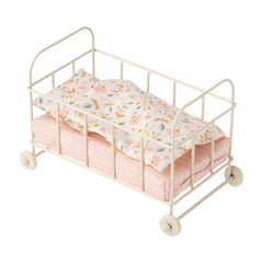maileg-baby-cot-metal-micro-1