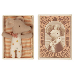 maileg-baby-mouse-sleepy-wakey-in-matchbox-girl mail-16171201- (1)